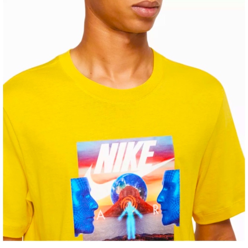 Nike Men's Sportswear Festival Photo T-Shirt - Picture 2 of 4